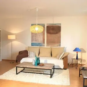 https://exklusive-ferienwohnung-an-der-elbe.dresdenhotels.net