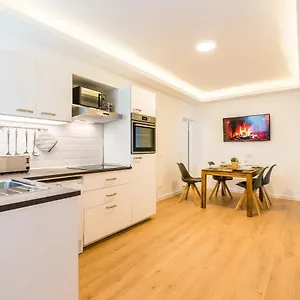 Centerapartments Marienstrasse , Düsseldorf Duitsland